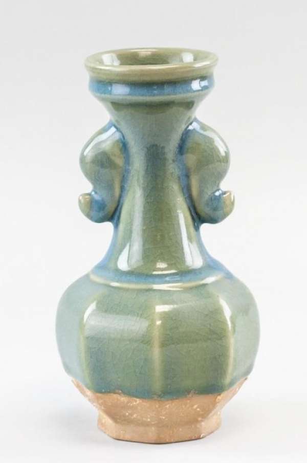 CHINESE JUNYAO VASE